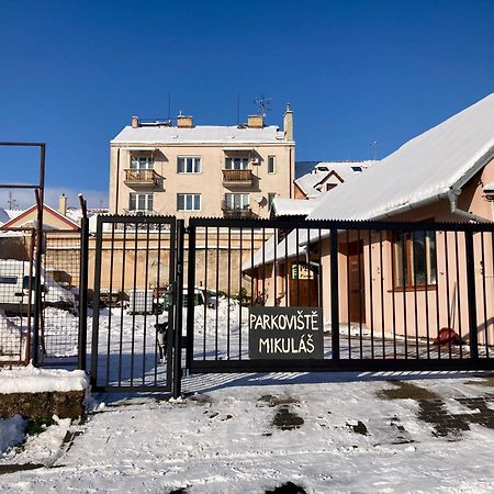 Guesthouse Mikulas Mikulov - Free Parking In The City Center Kültér fotó