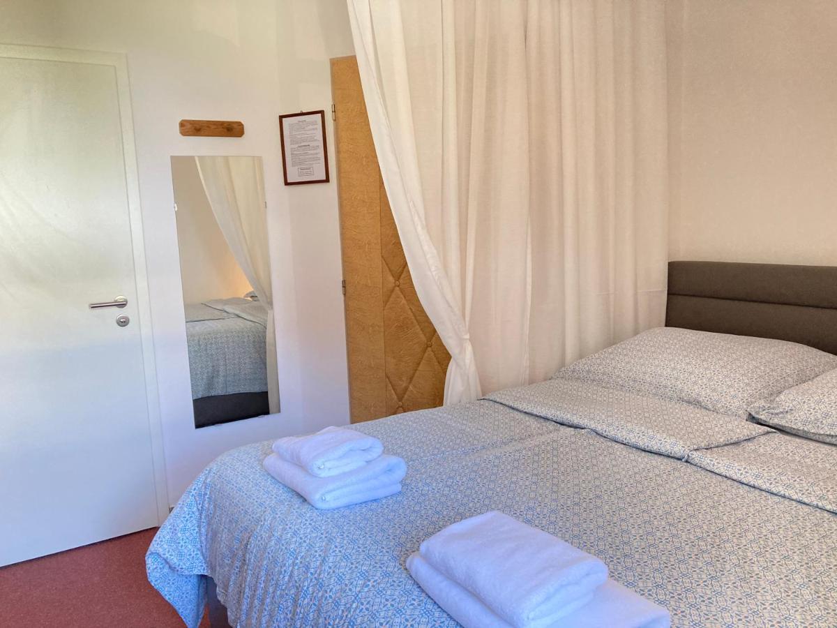 Guesthouse Mikulas Mikulov - Free Parking In The City Center Kültér fotó