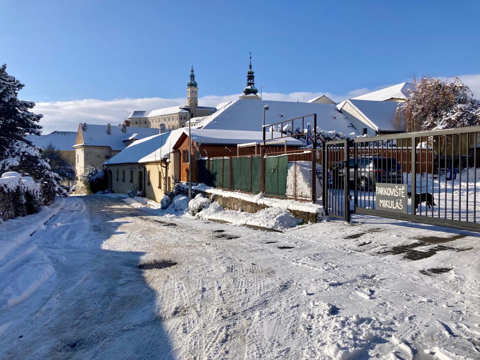 Guesthouse Mikulas Mikulov - Free Parking In The City Center Kültér fotó