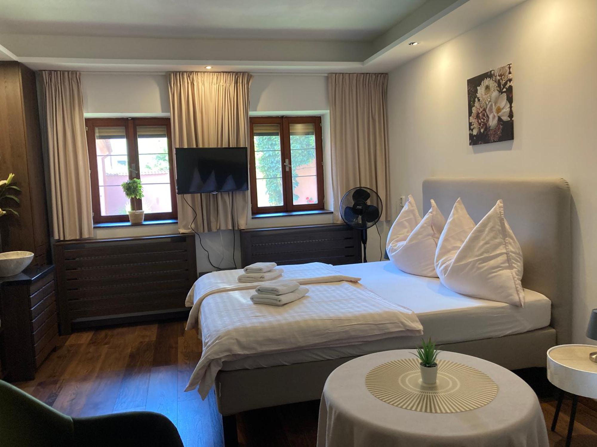 Guesthouse Mikulas Mikulov - Free Parking In The City Center Kültér fotó